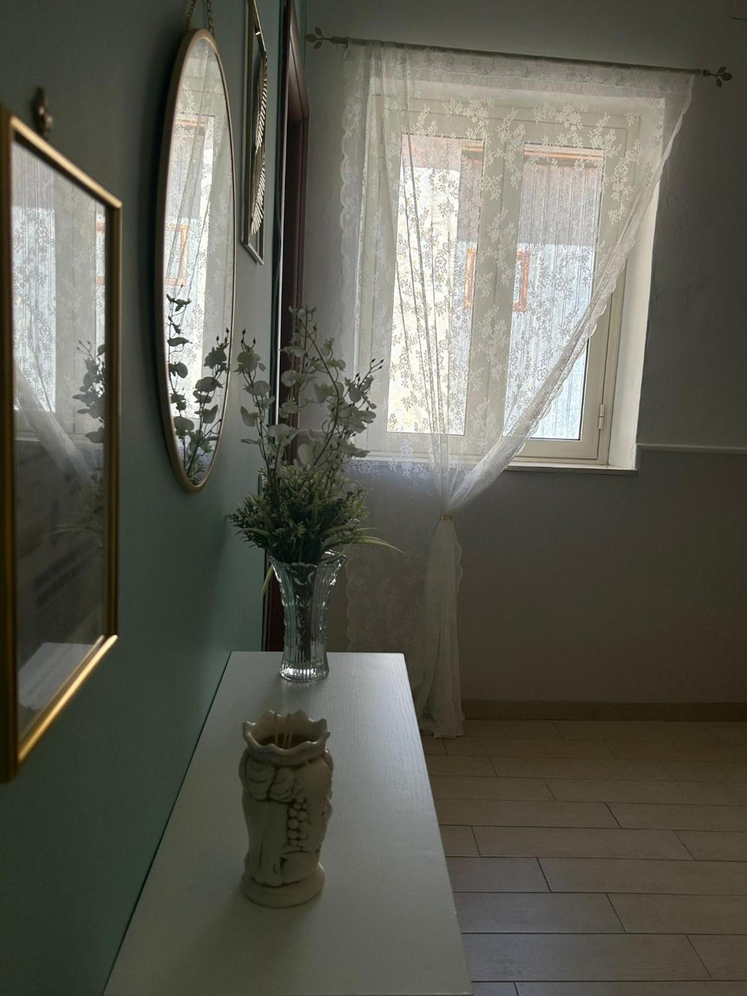 La Finestrella Apartment Giardina Gallotti ห้อง รูปภาพ
