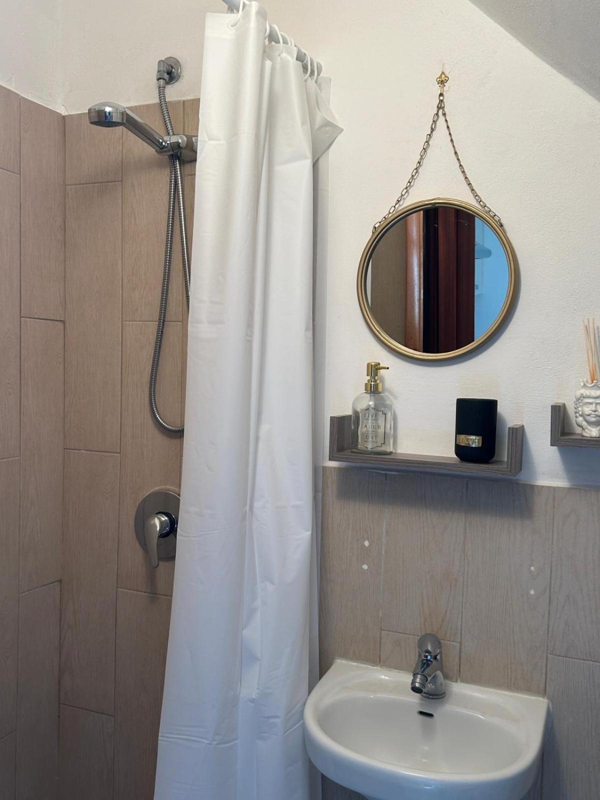 La Finestrella Apartment Giardina Gallotti ภายนอก รูปภาพ
