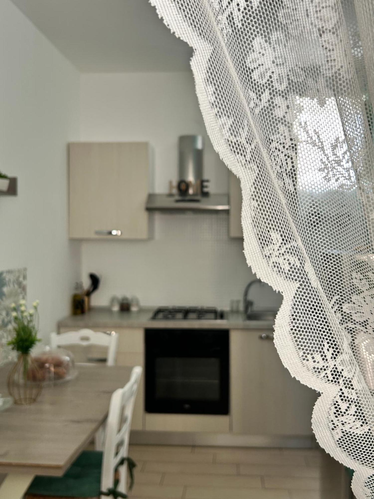 La Finestrella Apartment Giardina Gallotti ภายนอก รูปภาพ