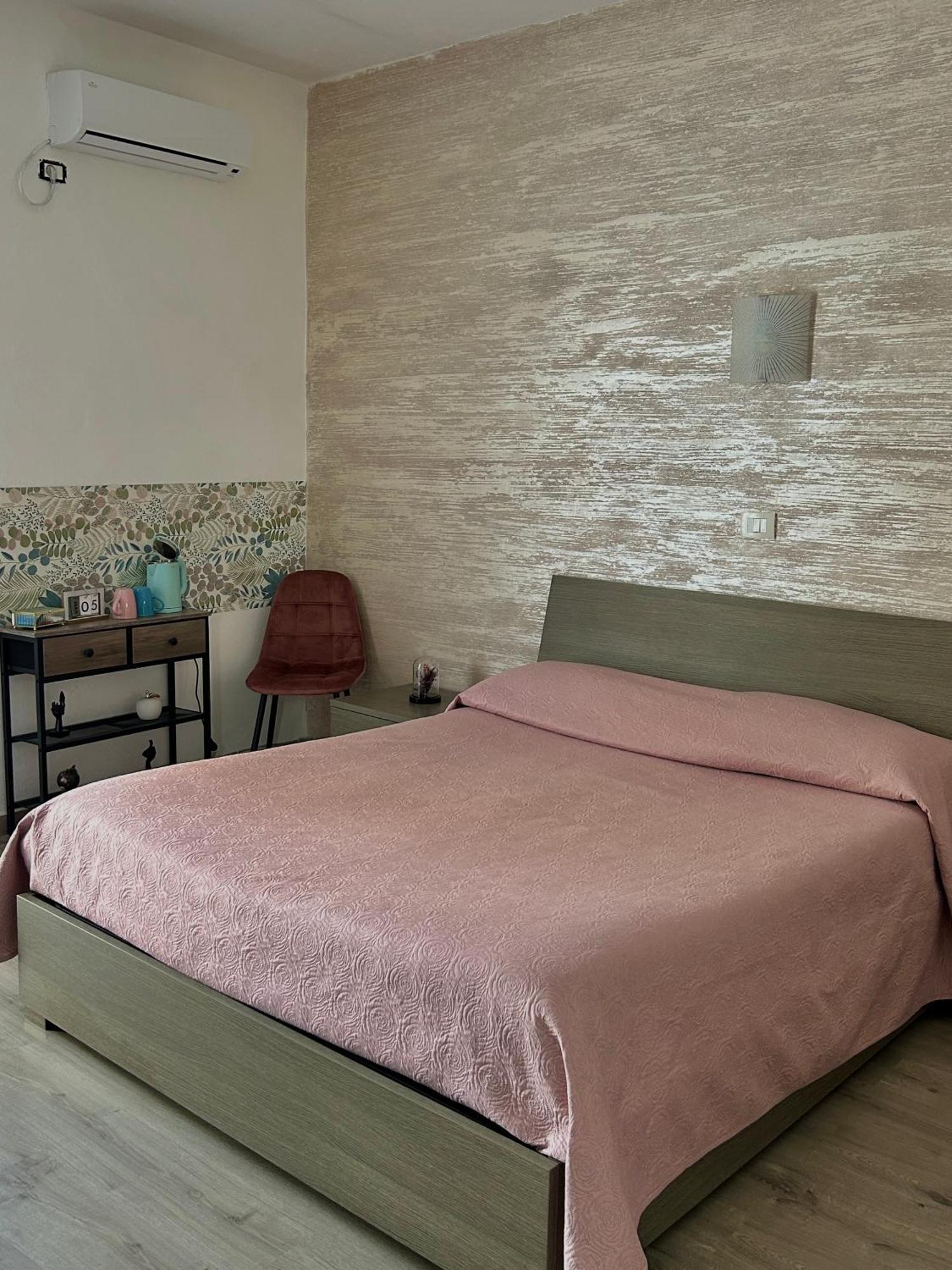 La Finestrella Apartment Giardina Gallotti ภายนอก รูปภาพ